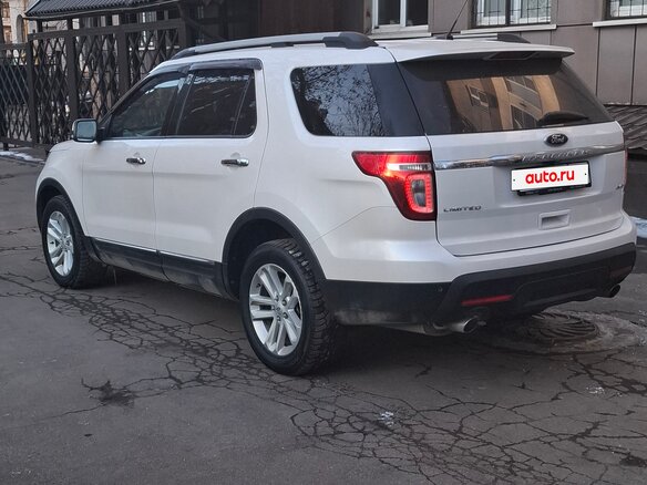 2012 Ford Explorer V, белый, 1770000 рублей - вид 1