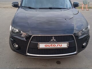 2010 Mitsubishi Outlander II Рестайлинг, чёрный, 1300000 рублей, вид 3