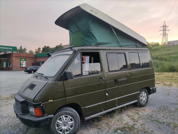 1989 Renault Trafic I Рестайлинг, зелёный, 575000 рублей