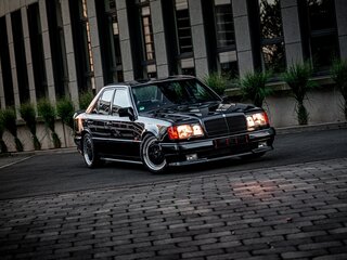 1991 Mercedes-Benz W124 300, чёрный, 14950000 рублей, вид 1
