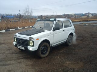 2001 Lada (ВАЗ) 2121 (4x4) I Рестайлинг, белый, 305000 рублей, вид 1