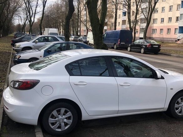 2012 Mazda 3 II (BL) Рестайлинг, белый, 760000 рублей - вид 5