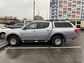 2014 Mitsubishi L200 Easy Select IV Рестайлинг, серебристый, 1750000 рублей, вид 3
