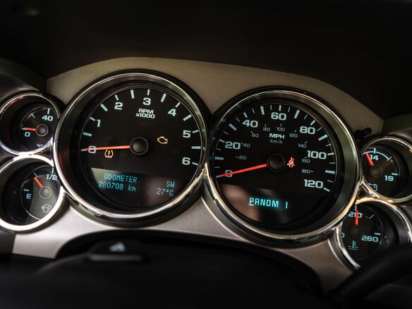 2013 Chevrolet Silverado II (GMT900), белый, 3000000 рублей - вид 22