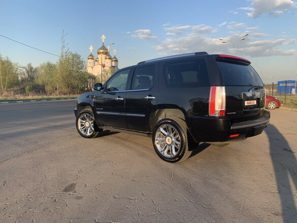 2011 Cadillac Escalade III, чёрный - вид 3
