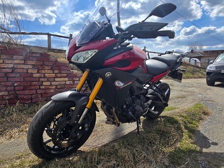 2015 Yamaha MT-09 Tracer (FJ-09), красный, 950000 рублей, вид 5