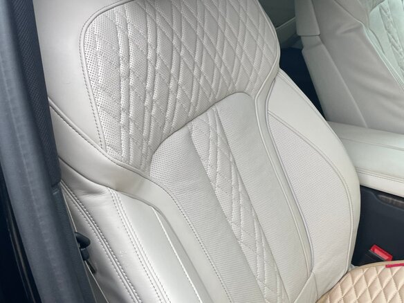 2019 BMW 5 серии 530d xDrive VII (G30/G31/G38), чёрный, 6300000 рублей - вид 10