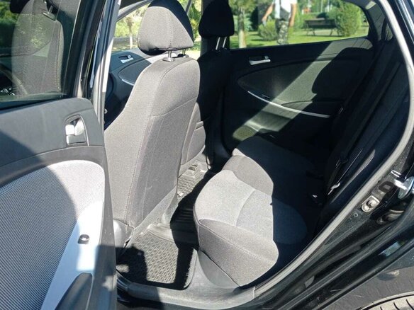 2013 Hyundai Solaris I, чёрный, 1030000 рублей - вид 17