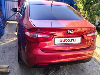 2013 Kia Rio 5-speed III, красный, 1000000 рублей, вид 5