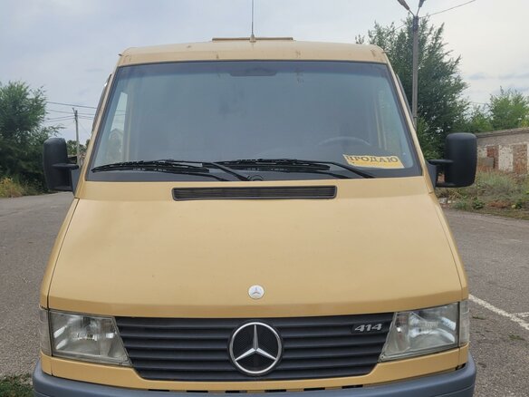 1998 Mercedes-Benz Sprinter, жёлтый, 950000 рублей - вид 2