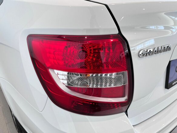 2025 Lada (ВАЗ) Granta I Рестайлинг, белый, 1029000 рублей - вид 17