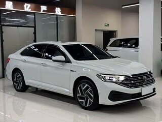 2022 Volkswagen Sagitar III Рестайлинг, белый, 1710000 рублей, вид 1