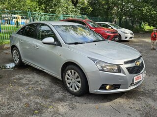 2011 Chevrolet Cruze I, серебристый, 650000 рублей, вид 3