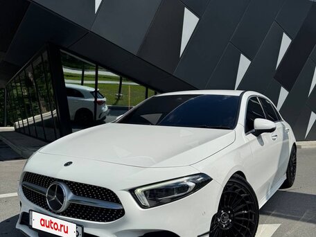 2019 Mercedes-Benz A-Класс 180 IV (W177), белый, 1750000 рублей, вид 4