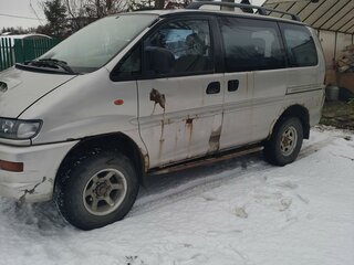 1998 Mitsubishi Space Gear I Рестайлинг, серебристый, 1100000 рублей, вид 5
