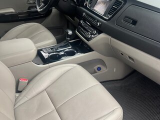 2018 Kia Carnival III, чёрный, 3100000 рублей, вид 4
