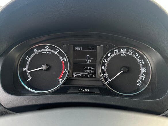 2019 Skoda Rapid I Рестайлинг, белый, 1430000 рублей - вид 12