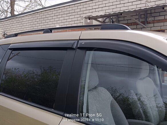 2009 Kia Carnival Grand II, золотистый, 1200000 рублей - вид 22