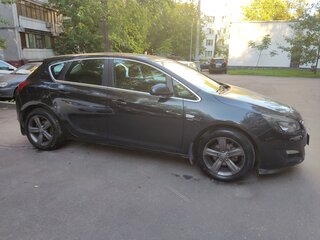 2014 Opel Astra J Рестайлинг, чёрный, 1050000 рублей, вид 1
