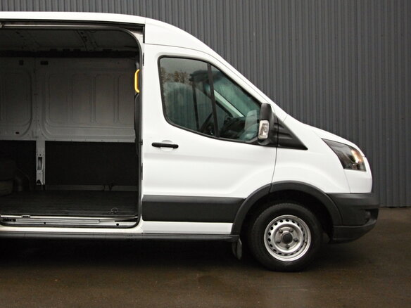 2017 Ford Transit, белый - вид 5
