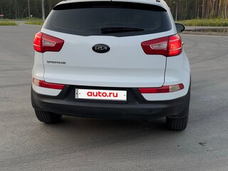2011 Kia Sportage III, белый, 1300000 рублей, вид 4