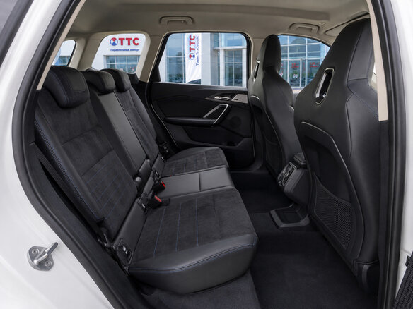 2026 BMW X1 Long 25Li xDrive III (U11/U12), белый, 6100000 рублей - вид 14