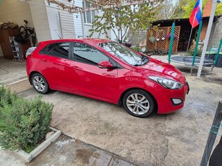 2012 Hyundai i30 II, красный, 910000 рублей, вид 4
