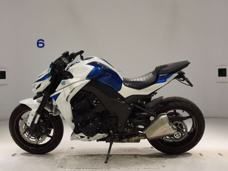 2020 Kawasaki Z 1000, белый, 900000 рублей, вид 3