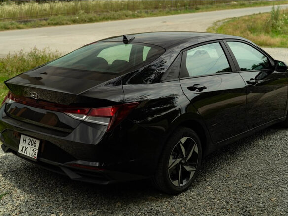 2022 Hyundai Elantra VII (CN7), чёрный, 2100000 рублей - вид 3