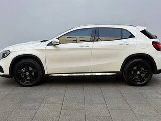 2019 Mercedes-Benz GLA 200 I (X156) Рестайлинг, белый, 1910000 рублей, вид 3