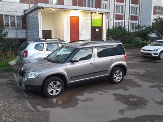 2013 Skoda Yeti I, бежевый, 950000 рублей, вид 4