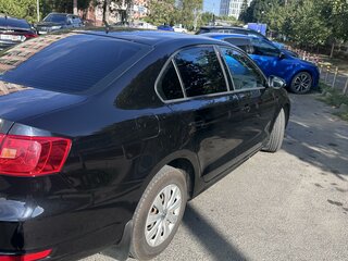 2013 Volkswagen Jetta VI, чёрный, 1400000 рублей, вид 2