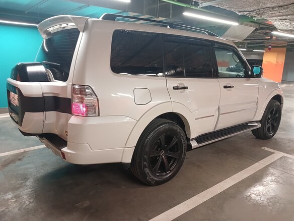 2019 Mitsubishi Pajero IV Рестайлинг 2, белый, 4700000 рублей - вид 5