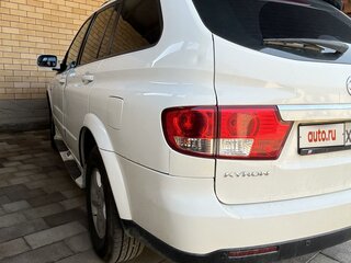 2010 SsangYong Kyron 5-speed I Рестайлинг, белый, 820000 рублей, вид 4