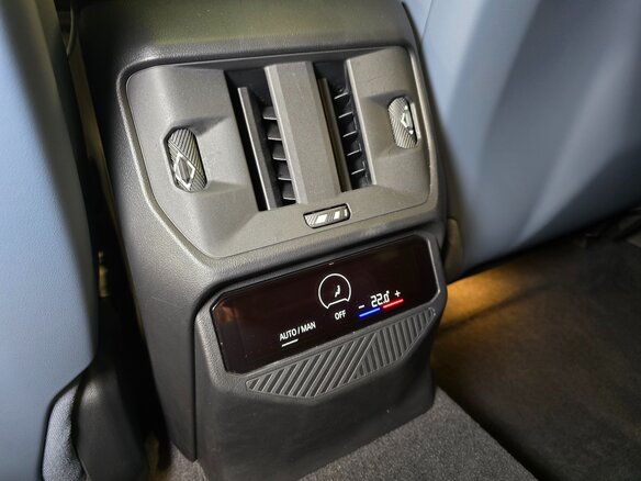 2025 BMW X3 Long 30L xDrive IV (G45/G48), серый, 6497000 рублей - вид 33