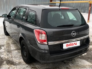 2011 Opel Astra H Рестайлинг, серый, 550000 рублей, вид 5