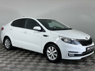 2015 Kia Rio III Рестайлинг, белый, 918000 рублей, вид 3