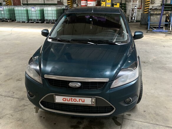 2008 Ford Focus II Рестайлинг, зелёный, 500000 рублей - вид 2