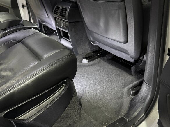2010 BMW X6 M I (E71), белый, 2500000 рублей - вид 10