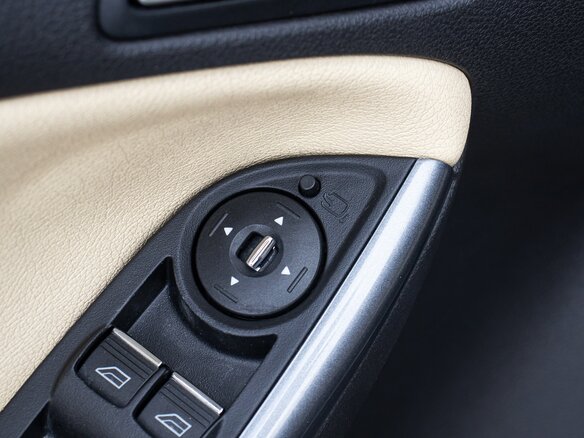 2013 Ford Focus III, чёрный, 1250000 рублей - вид 21