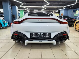 2019 Aston Martin V8 Vantage IV, белый, 12750000 рублей, вид 4