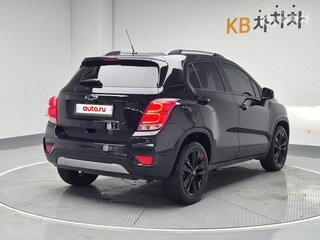 2021 Chevrolet Trax I Рестайлинг, чёрный, 1280000 рублей, вид 3
