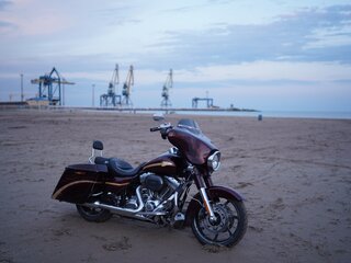 2010 Harley-Davidson CVO Street Glide, красный, 1150000 рублей, вид 1