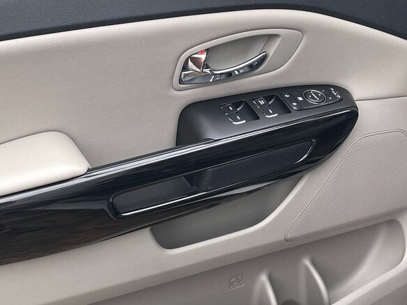 2019 Kia Carnival III, чёрный - вид 20