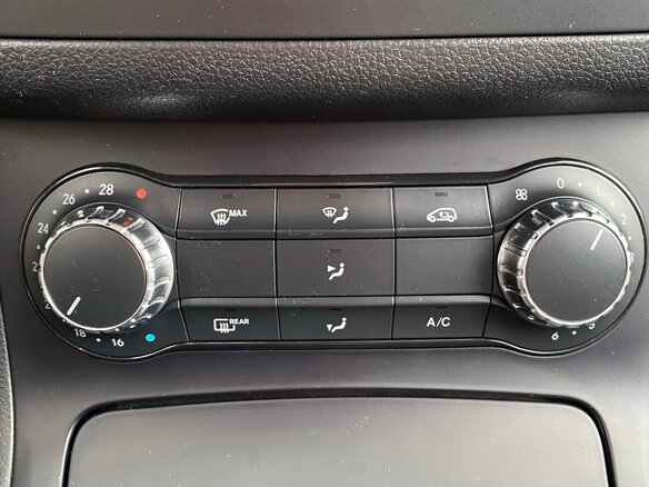 2012 Mercedes-Benz B-Класс 180 II (W246), серебристый, 1350000 рублей - вид 34