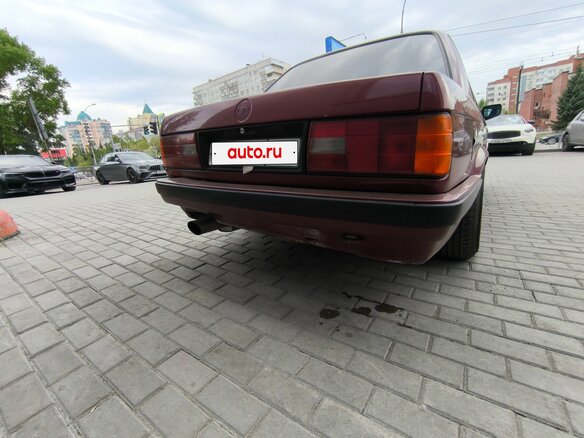 1989 BMW 3 серии 318i II (E30), красный, 500000 рублей - вид 5