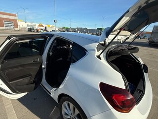 2011 Opel Astra J, белый, 749000 рублей, вид 5