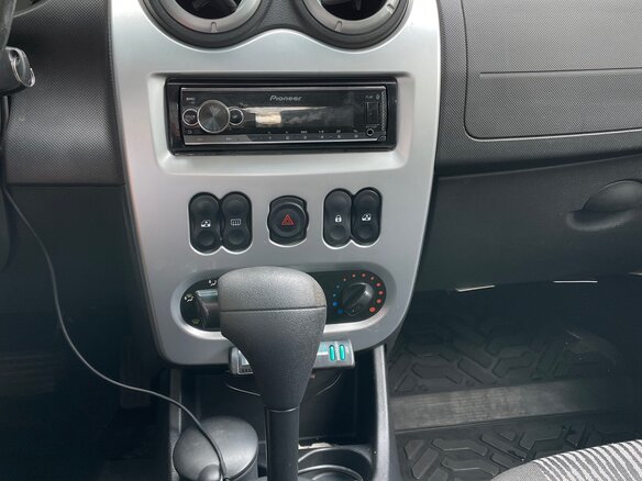 2011 Renault Sandero I, чёрный, 565620 рублей - вид 6