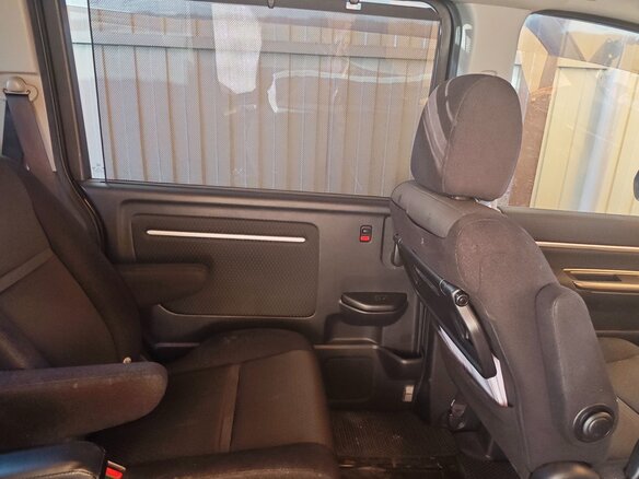 2018 Honda Stepwgn Spada V Рестайлинг, чёрный, 2450000 рублей - вид 10