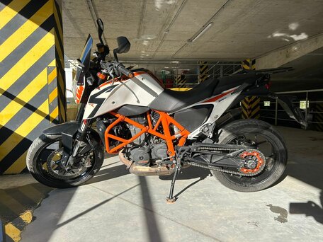 2014 KTM 690 Duke R, белый, 333000 рублей, вид 5